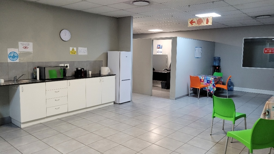 To Let commercial Property for Rent in Montague Gardens Western Cape